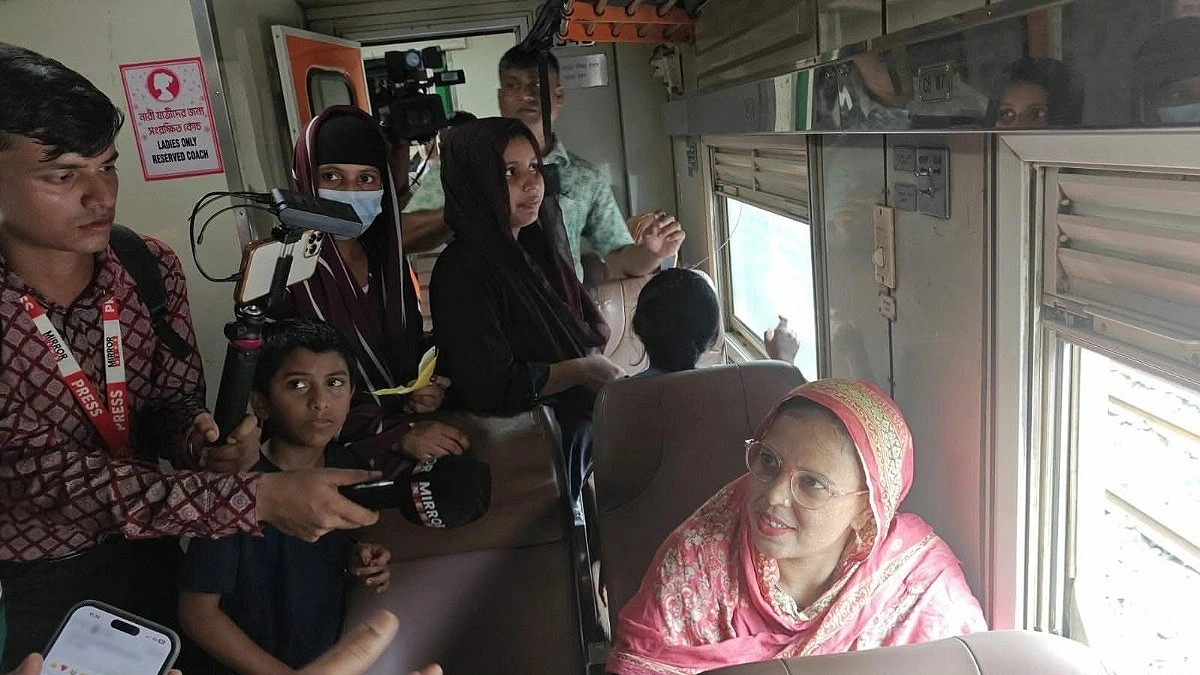 Special Coaches Added for Women on Eid Train Services