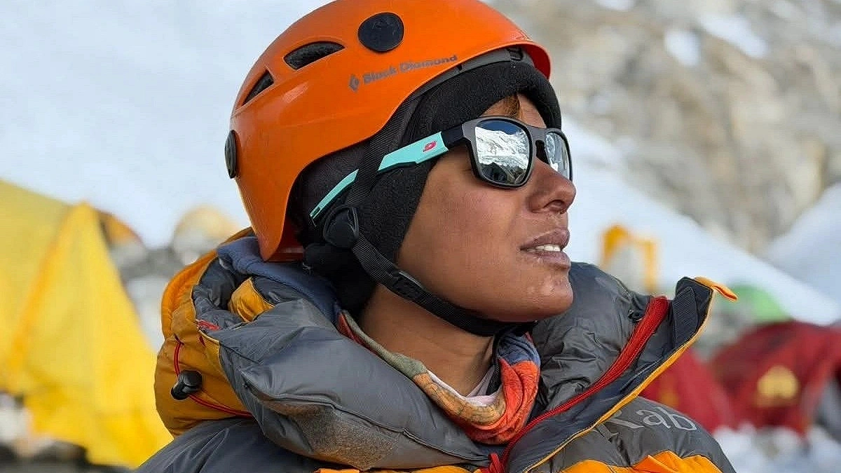 After 14 Years a Bangladeshi Woman Reaches Highest Summit, Everest