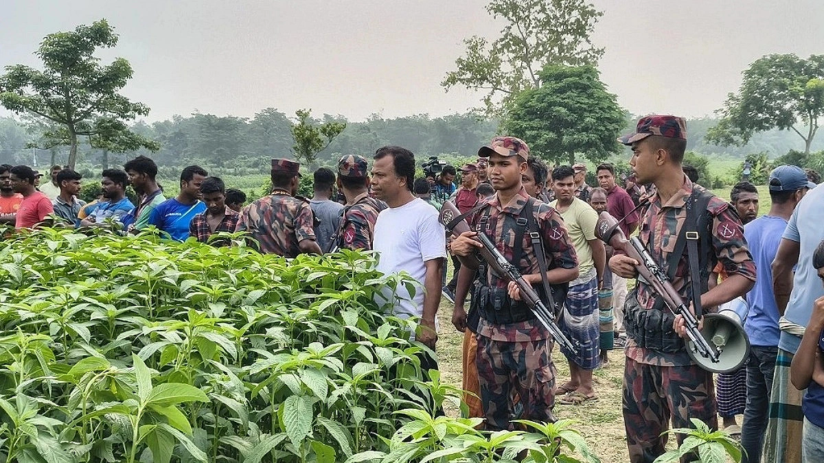 BSF Accused of Intimidating People, Pushing Them to Border