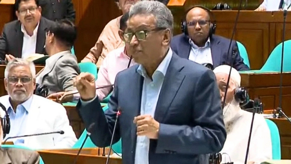 Finance Minister Presents Budget in Parliament