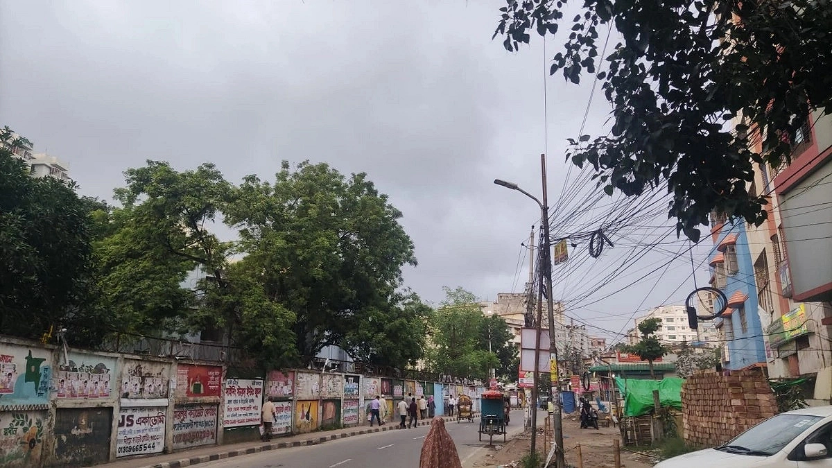 Cloudy Skies Over Dhaka, Thunderstorms Likely