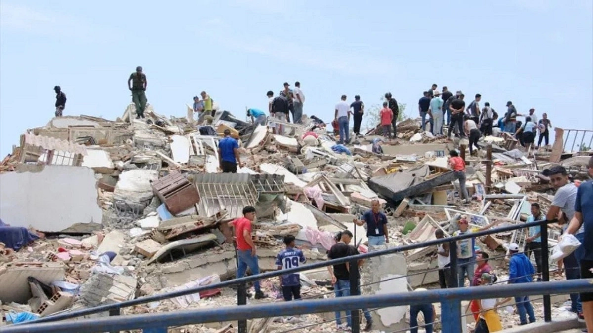 Venezuela Earthquake Death Toll Rises to 920; Slow Rescue Efforts Spark Outrage