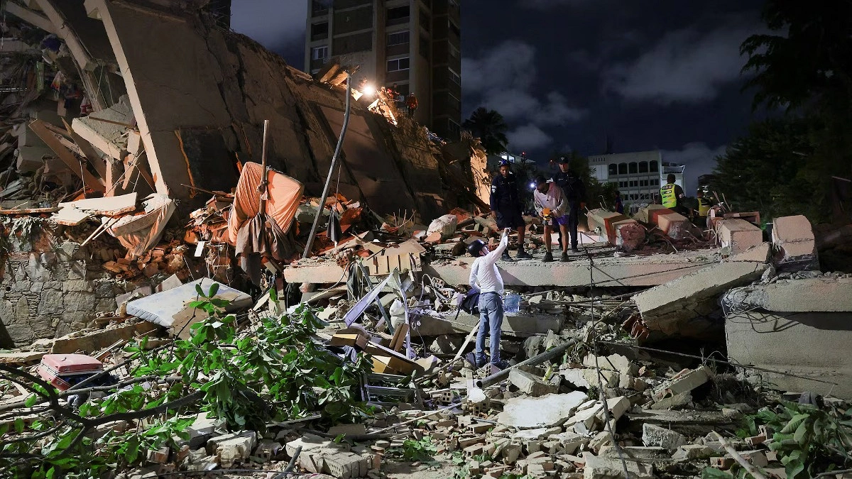 Venezuela Quakes Kill 32, Injure 700 as Emergency Declared