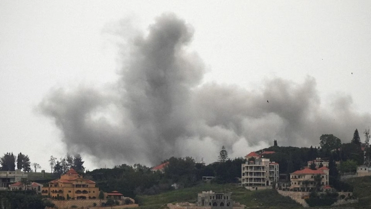 Israeli Strikes Kill 18 in Lebanon