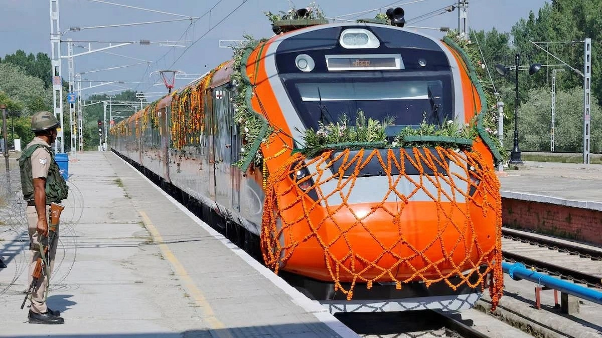 India Export Semi-High-Speed ‘Vande Bharat’ Trains to Bangladesh