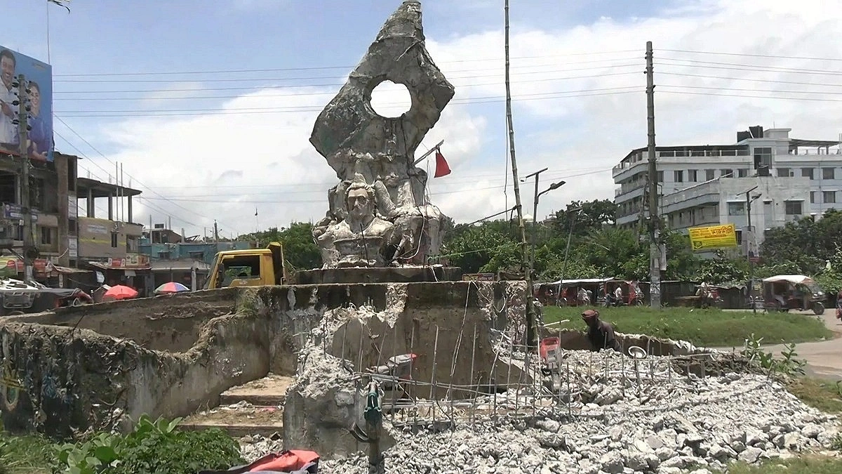 Jhenaidah to build new Hamidur Rahman statue