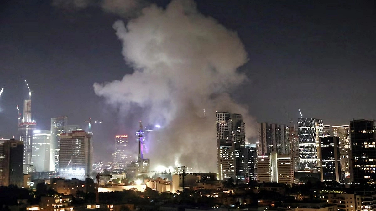 Iran Attacks US Bases in Kuwait, Bahrain, and Jordan