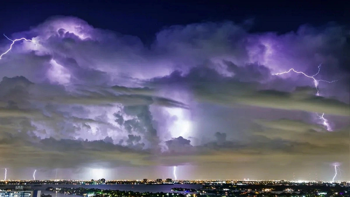 Lightning could disrupt England-Norway match