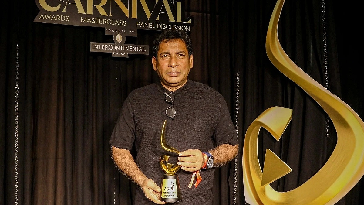 Mosharraf Karim Wins Best Actor Award