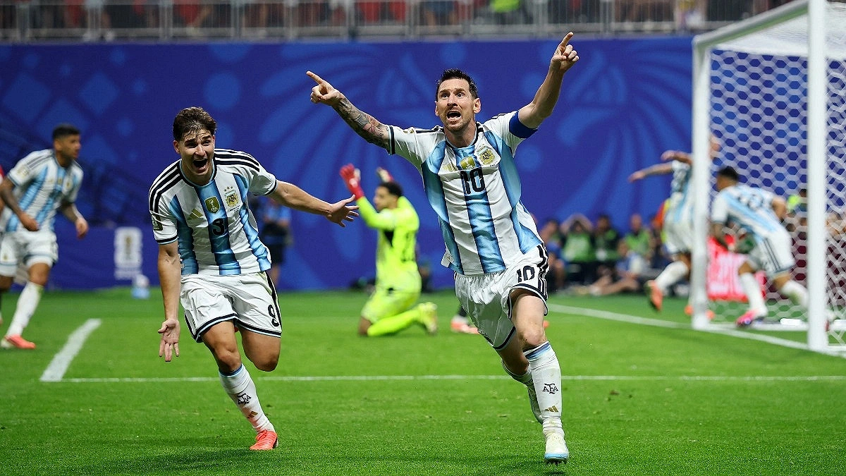 Argentina Reaches Quarters with an Extraordinary Comeback Story