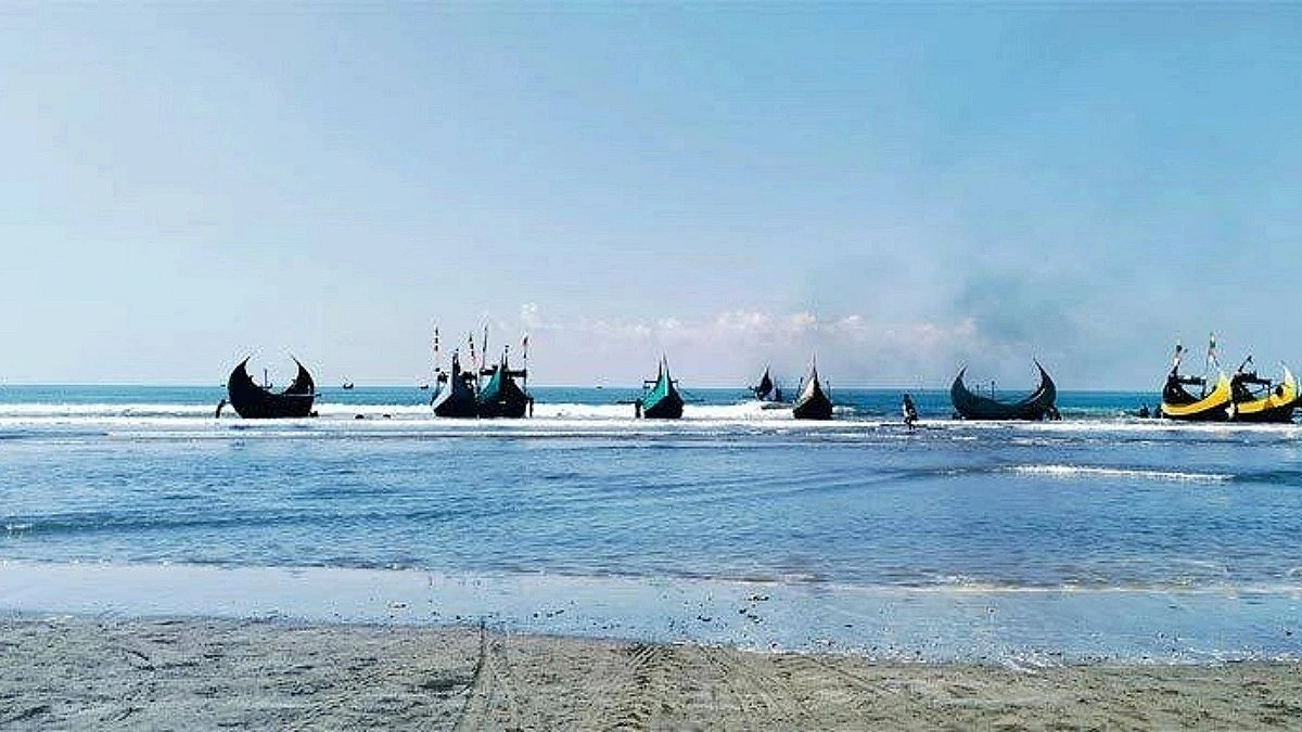 Three Half Decomposed Bodies Wash Ashore in Teknaf