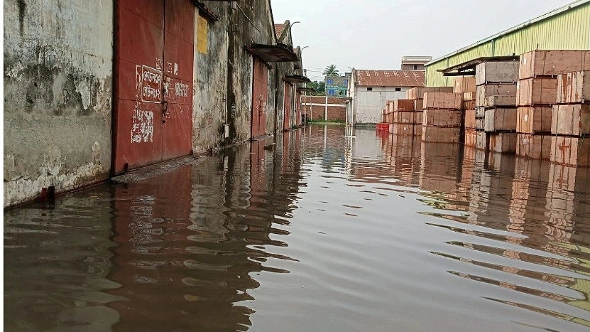 Waterlogging at Benapole Port Due to Continuous Rain