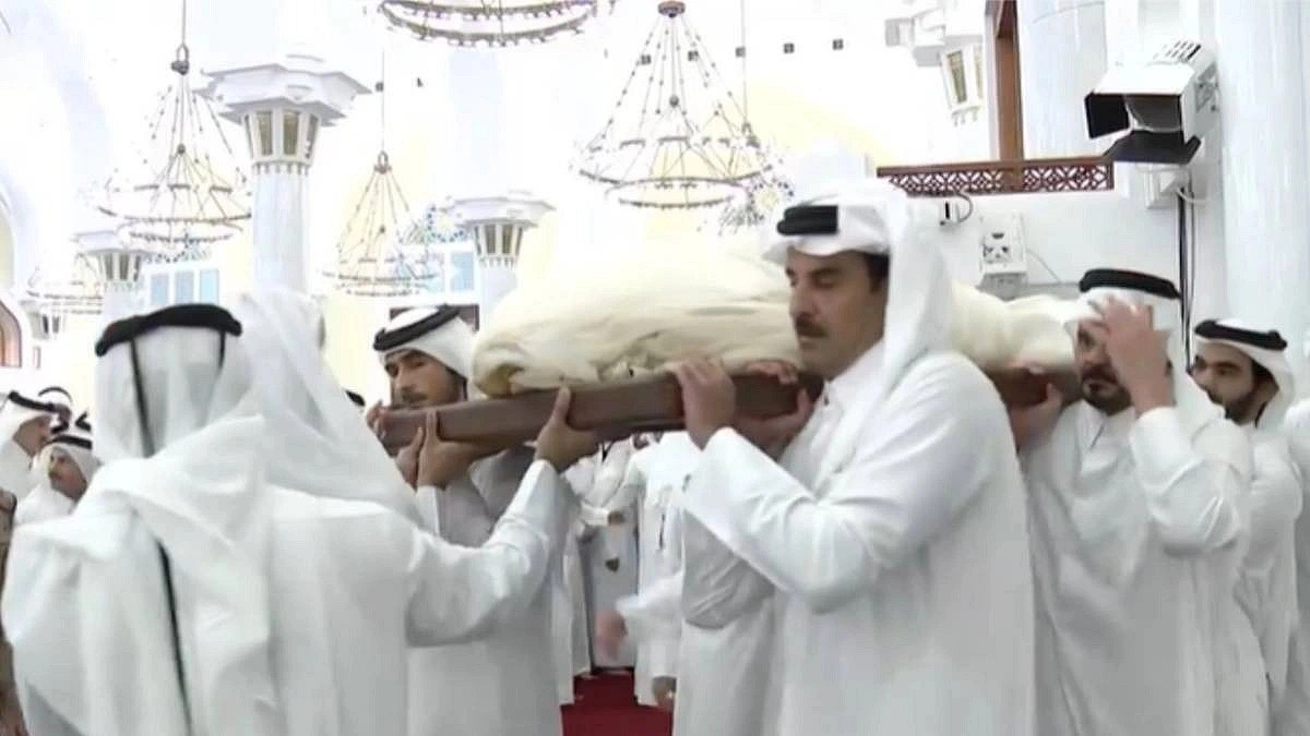 Father Amir of Qatar Laid to Rest in Doha