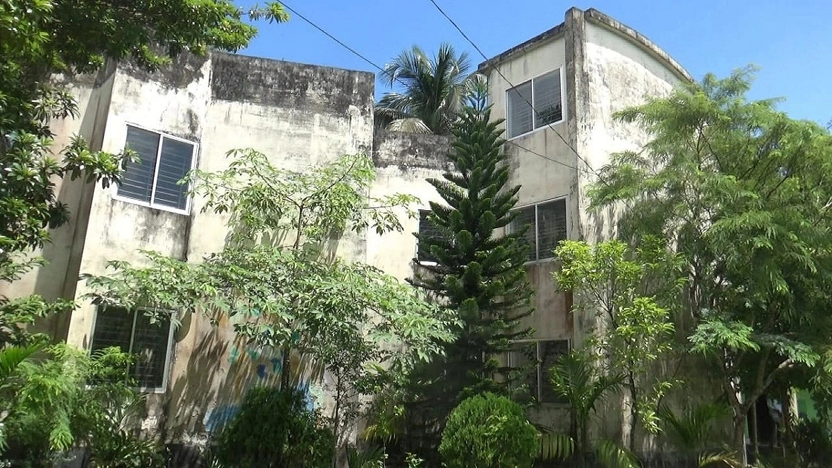 Crore-taka school for visually impaired deserted to become a 'Ghost House'
