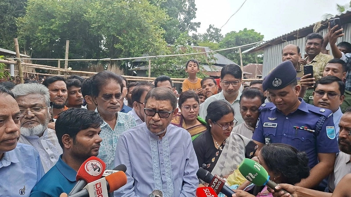 Sakhawat visits family after patient dies from gauze left inside