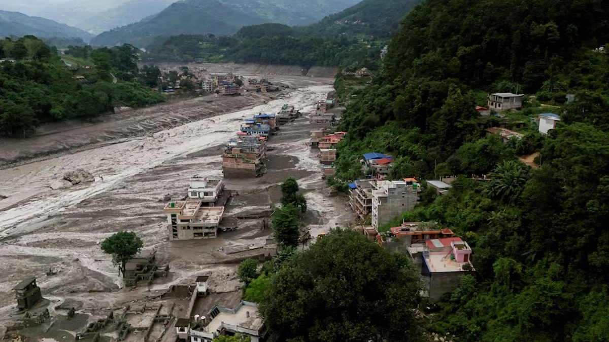 Nepal-Tibet border glacier collapse kills 177