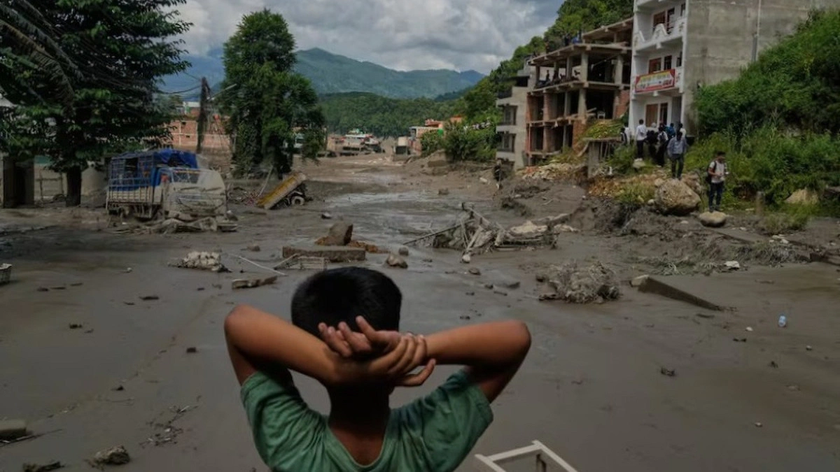 Nepal rescuers hunt survivors of devastating flood; 162 dead