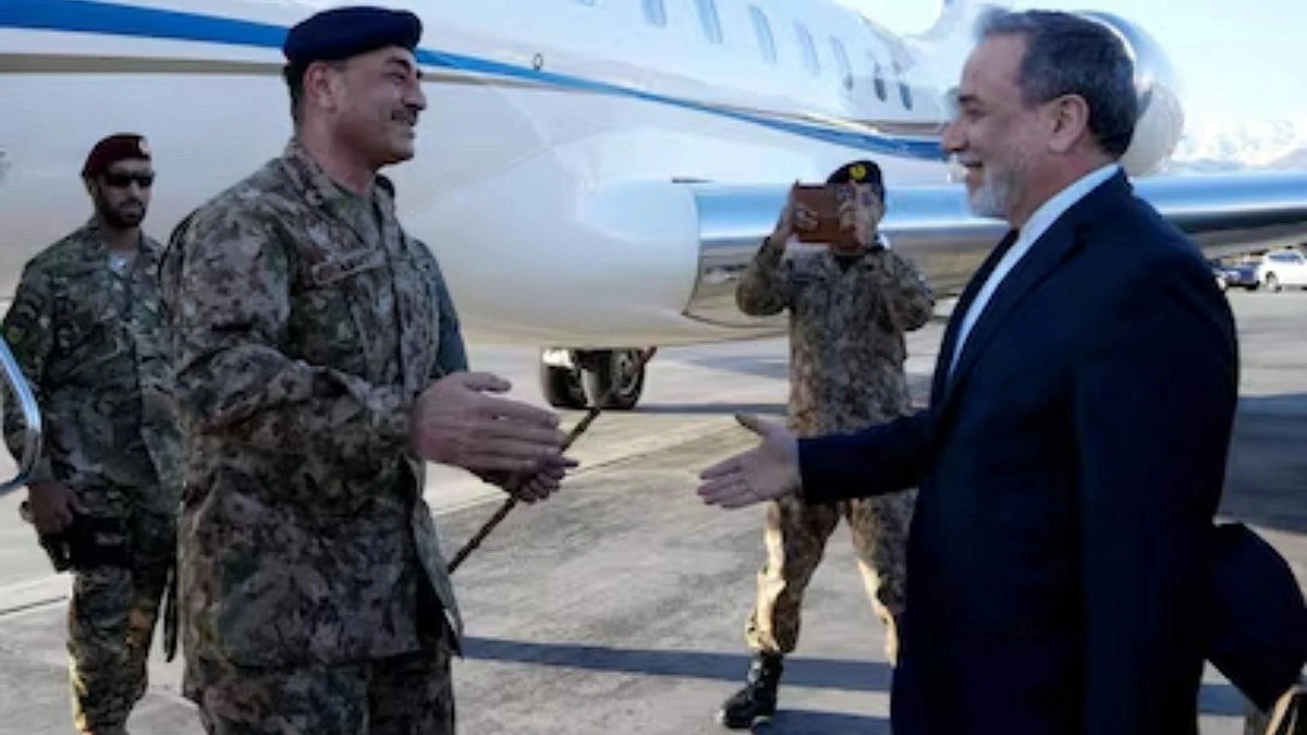 Pakistan intensifies mediation efforts to end Iran war, army chief to visit Tehran