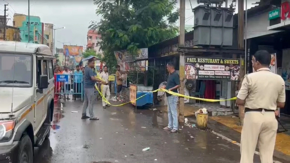 Fire at Hotel in Birbhum, India; 7 Dead