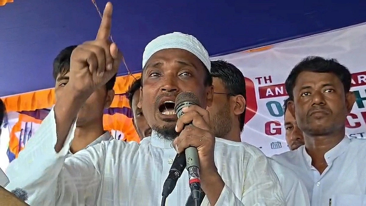 Rohingya leader threatens to take up arms to gain shelter in Myanmar