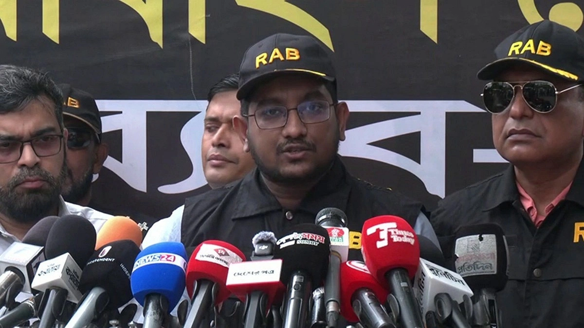 RAB held 8 in passport office