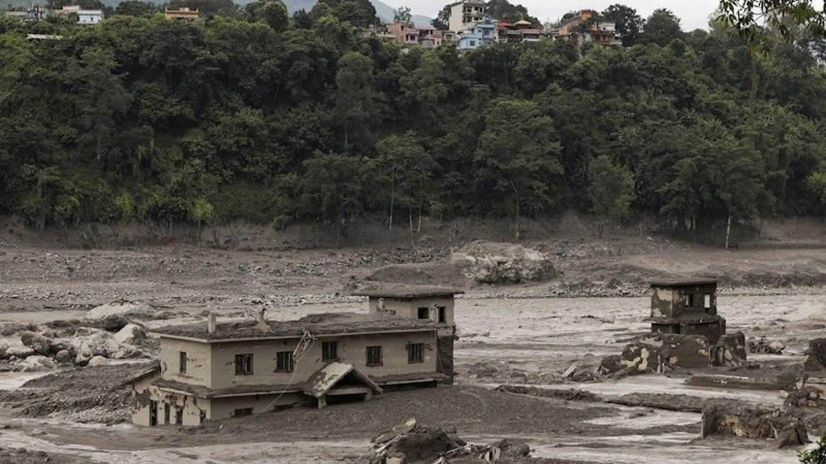 Death toll from Nepal floods rises to 289