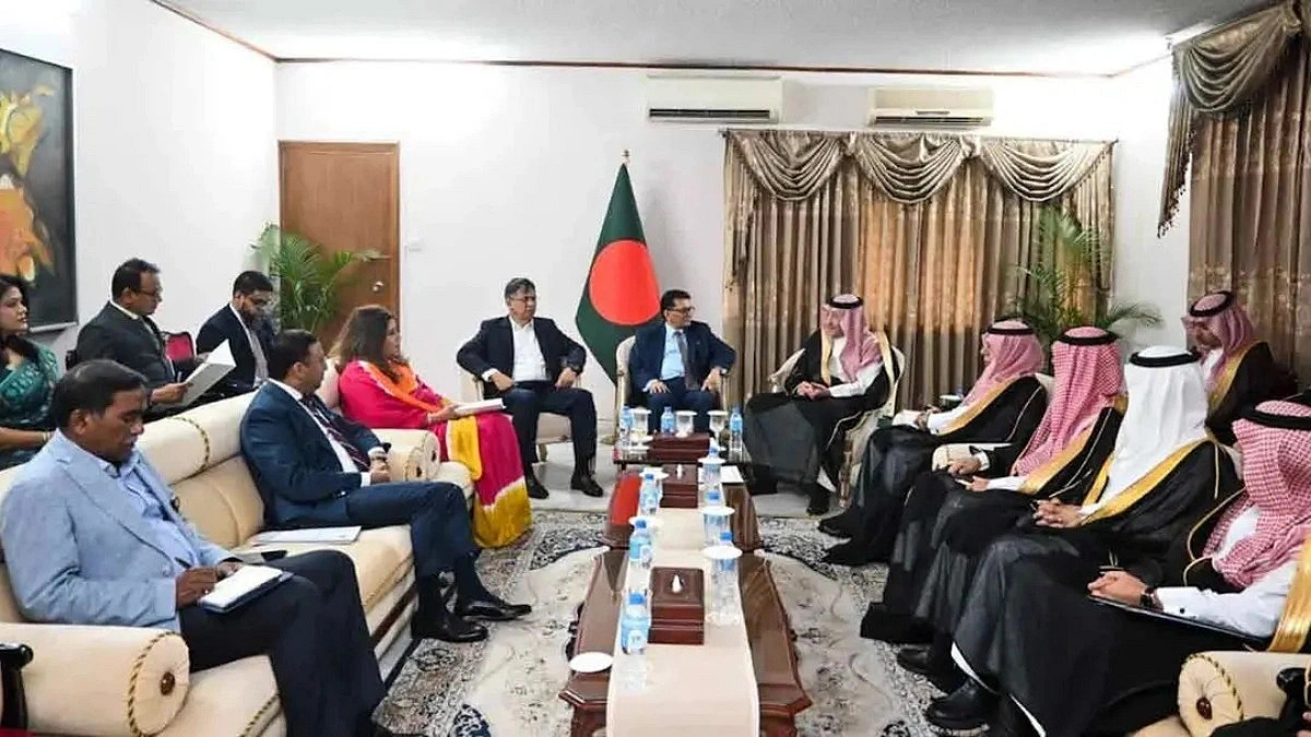 Saudi Arabia interested in investing in Bangladesh, will recruit more workers