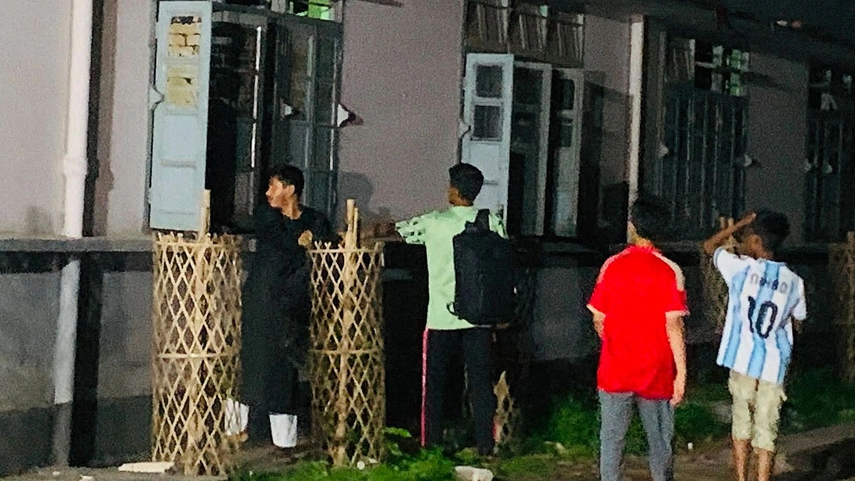 Dhaka Alia students leaving halls in fear