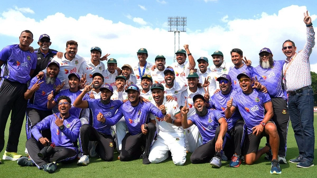 Bangladeshi cricketers arrive in the city for the next Test
