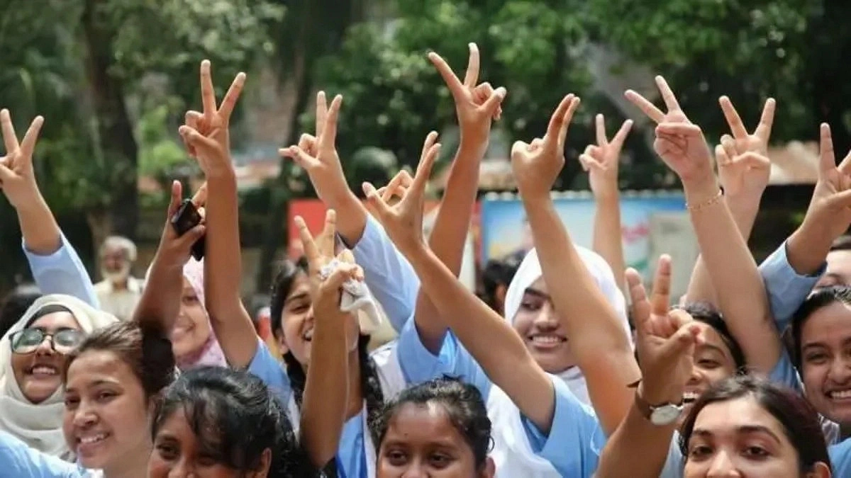 Can a school disqualify a student from taking SSC exams for failing test exams?