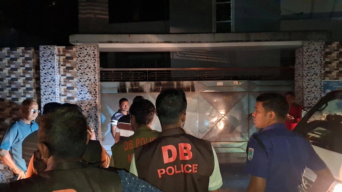 Allegation of petrol bomb thrown at Shakib Al Hasan's house