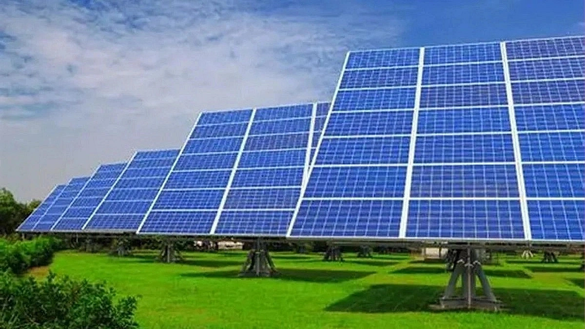 Electricity prices for commercial solar power plants are set
