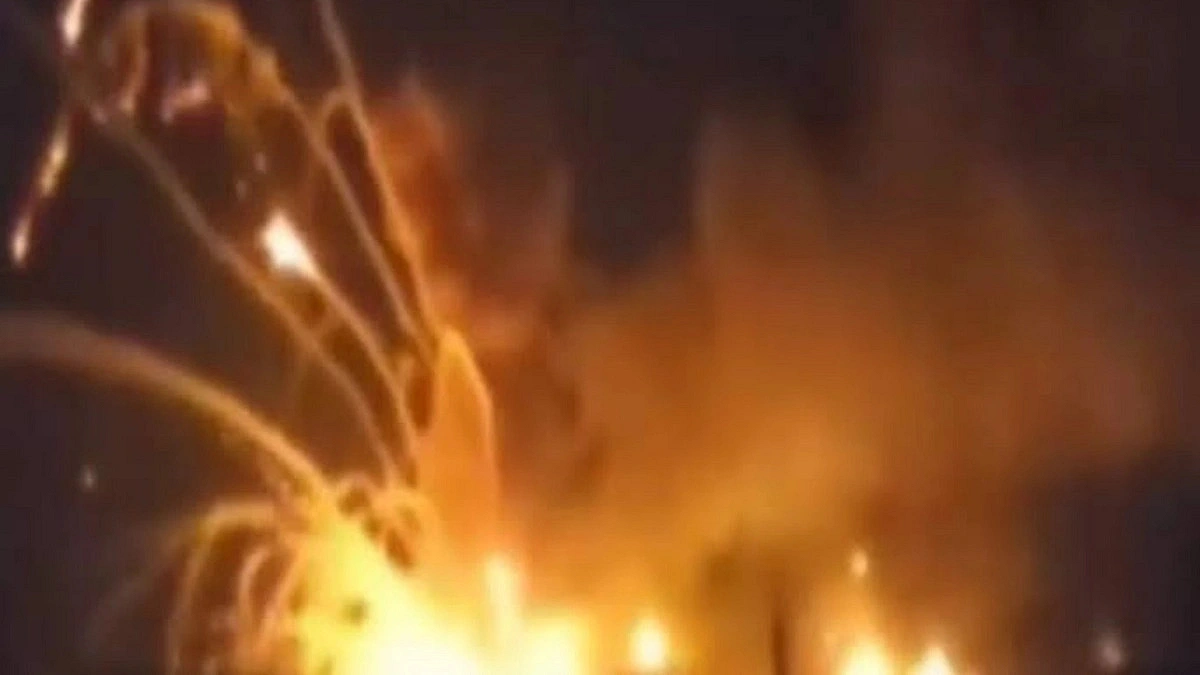 Multiple powerful explosions rock Syrian military facility