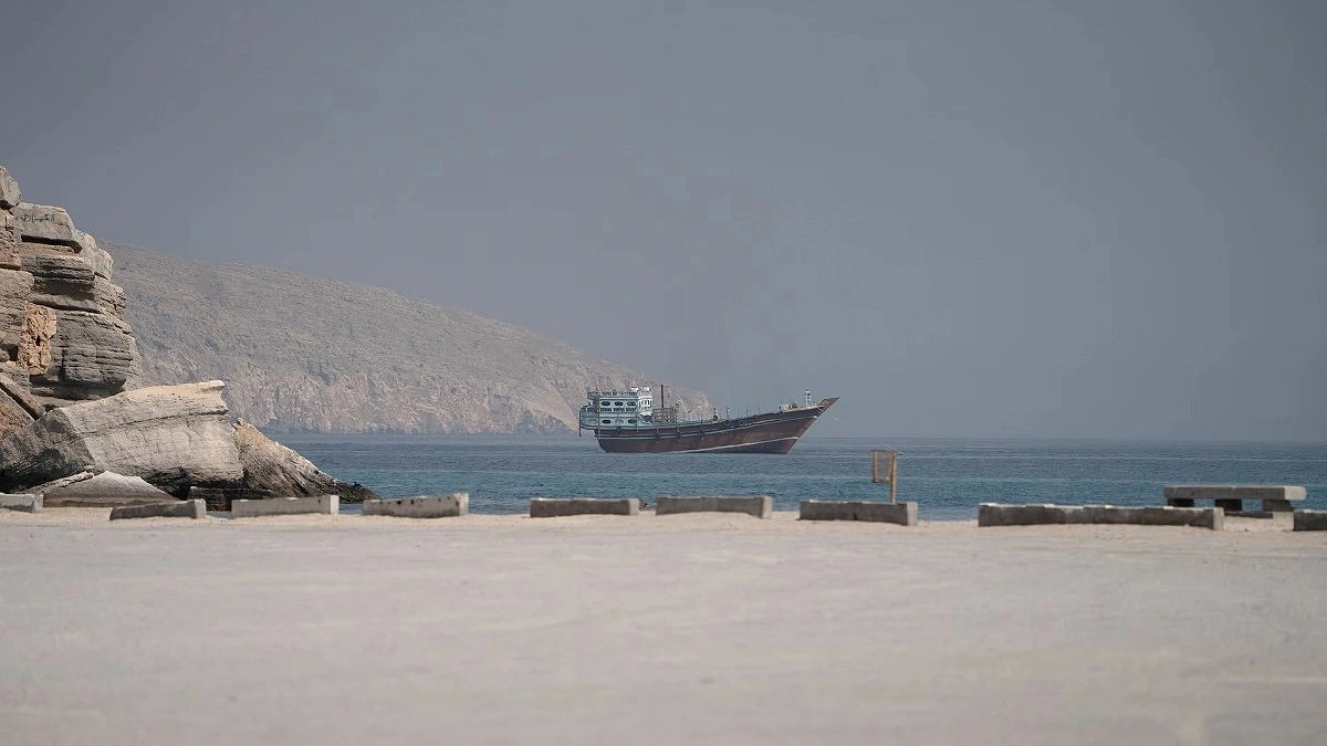 Two Saudi oil tankers attacked within minutes in Strait of Hormuz