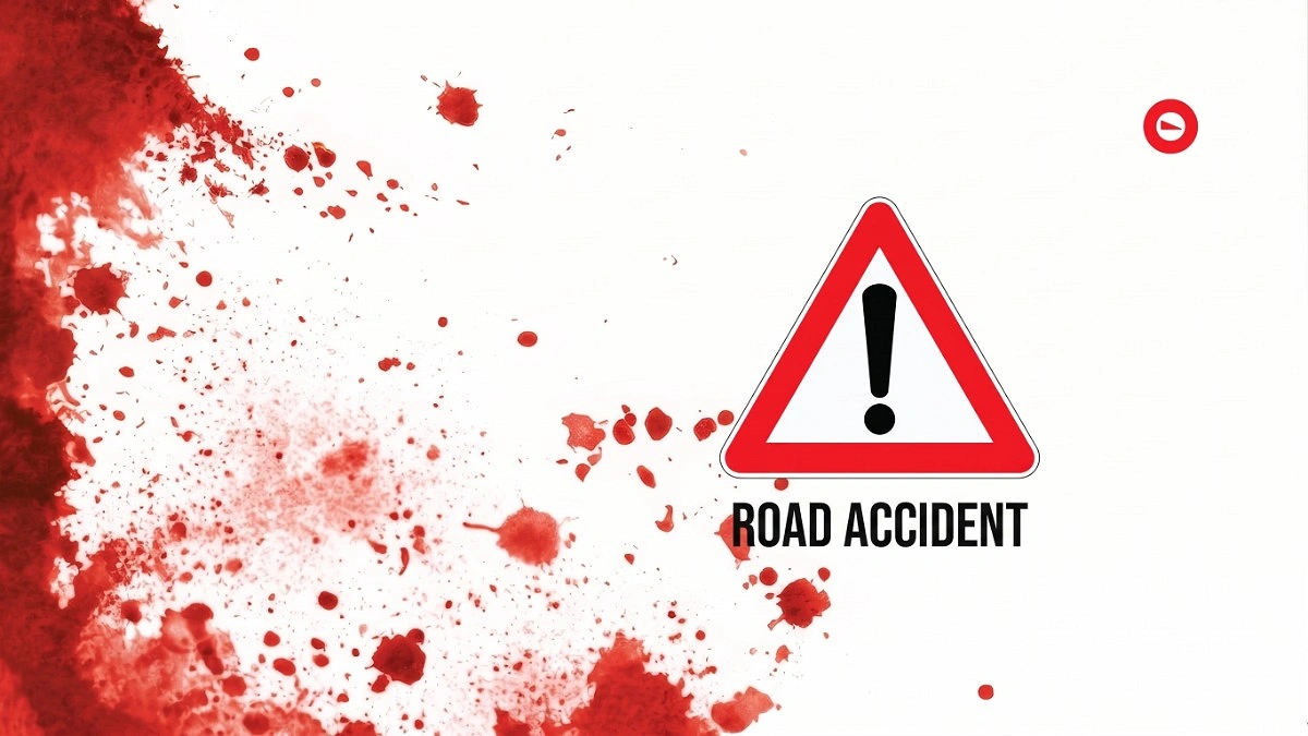 Microbus crashes into covered van while overtaking, 4 killed