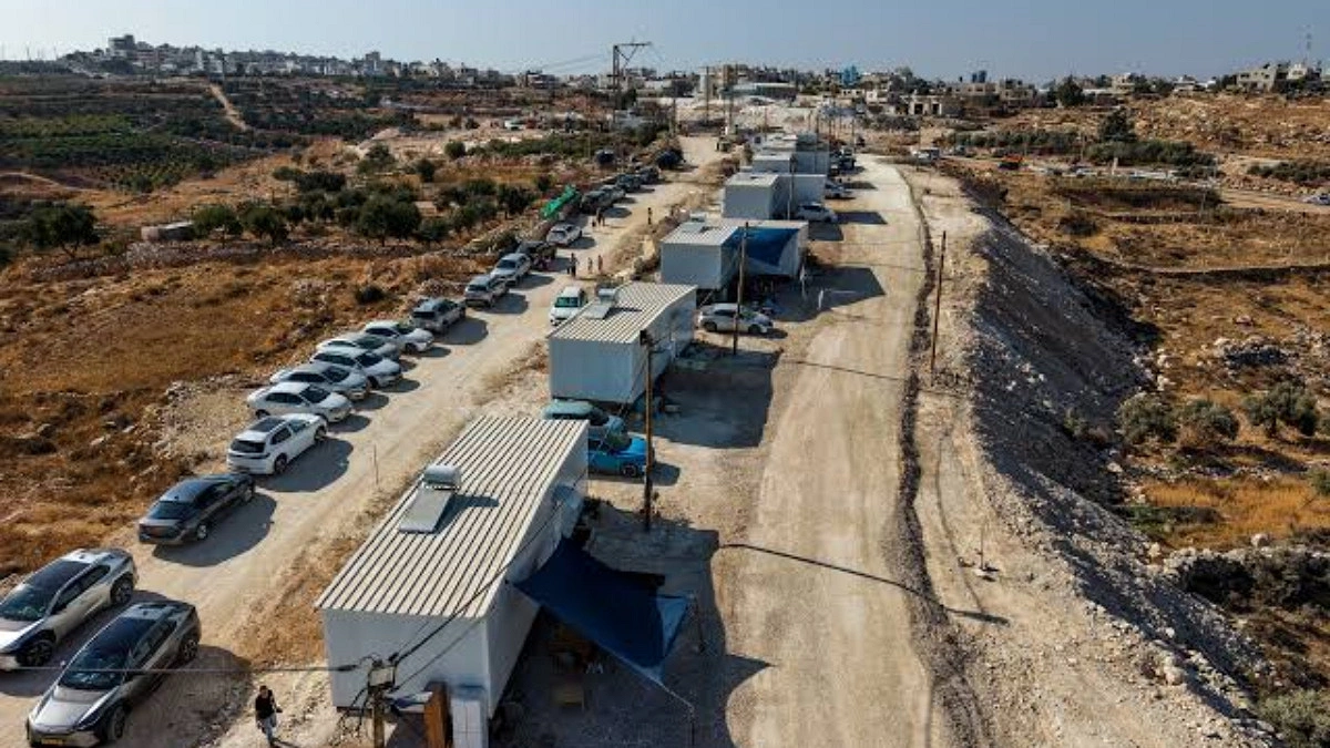UK to sanction Israeli West Bank settlements in support for two-state solution