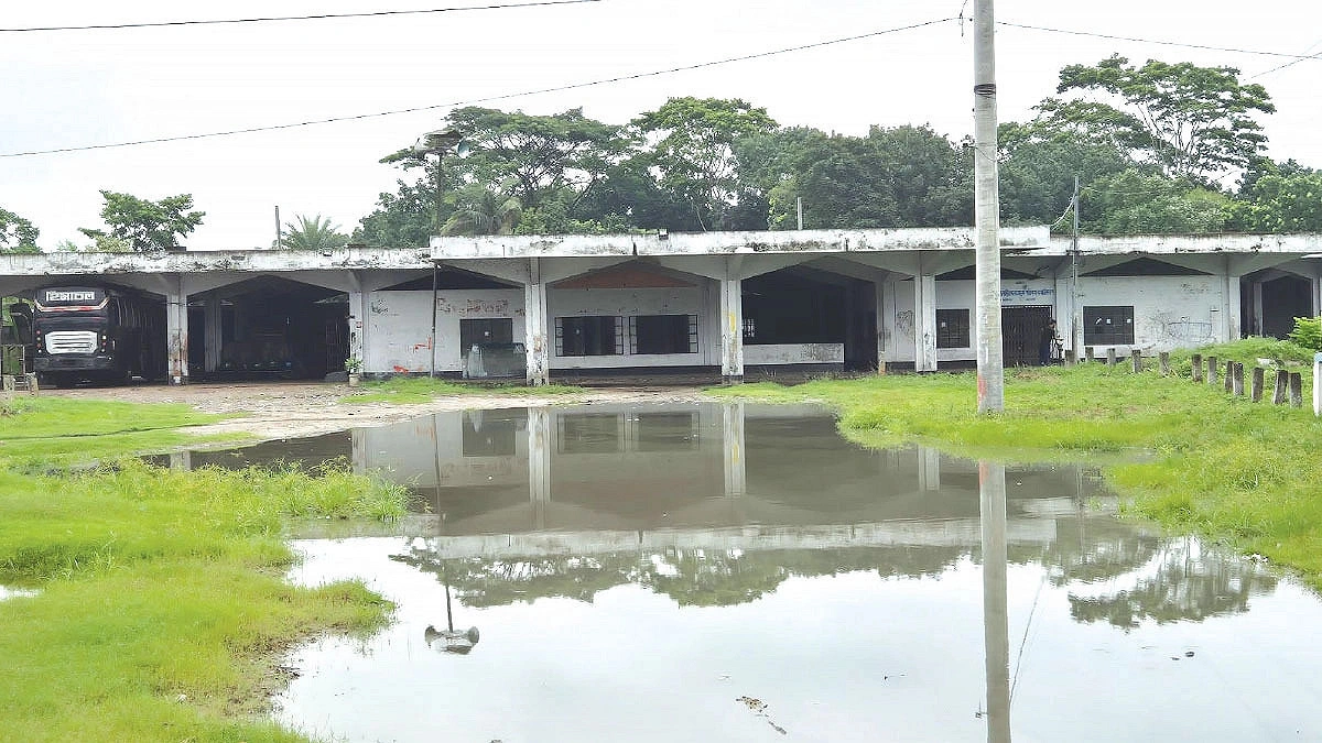 Rajbari bus terminal not operational even after three decades
