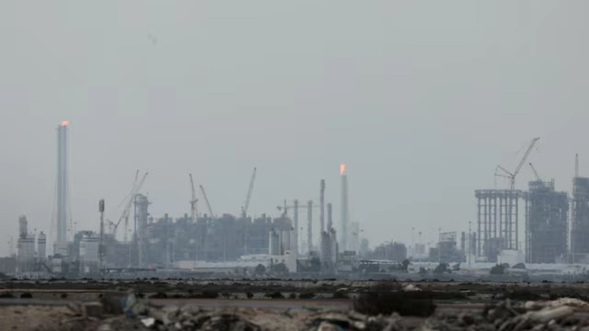 QatarEnergy halts LNG deliveries to Bangladesh until Nov