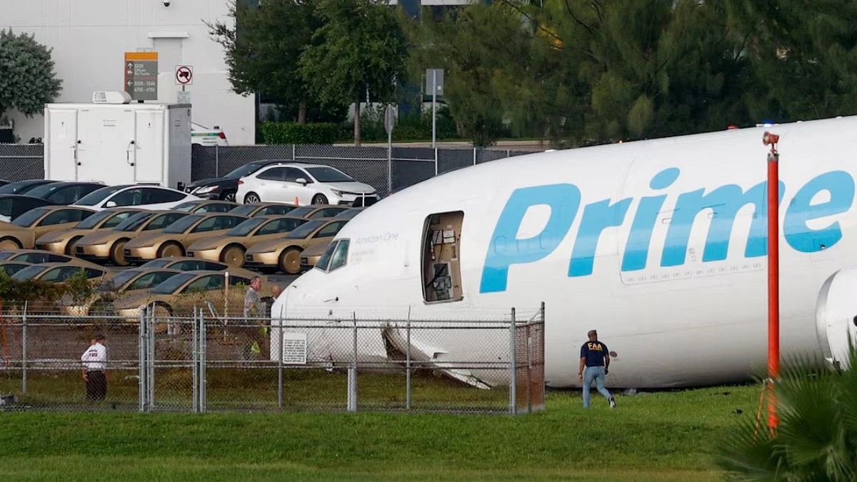 Amazon cargo jet crashes in Miami, killing at least 5