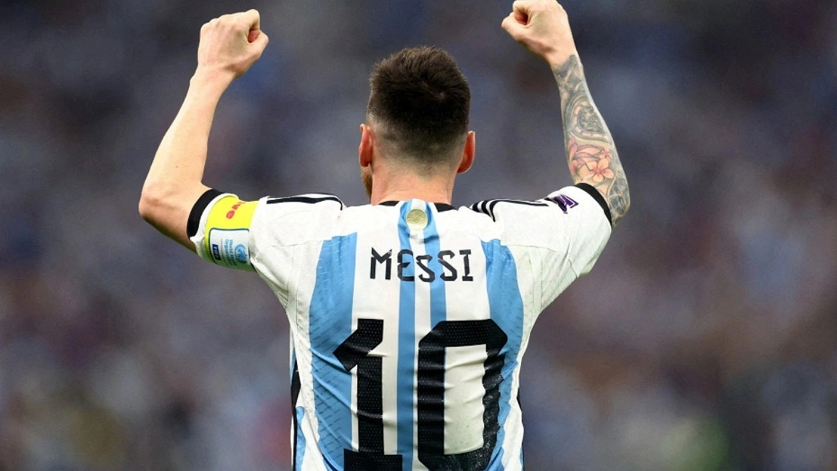 What will Argentina do with the famous number 10 jersey?