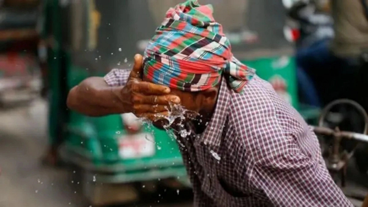 Rainfall decreases, sultry heat may increase further