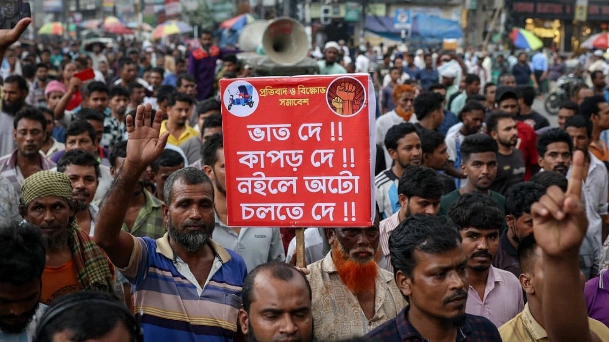 Auto-rickshaw drivers protest power cuts, police harassment
