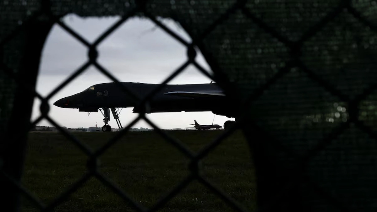 US pulls B-1 bombers from UK base after terror arrests