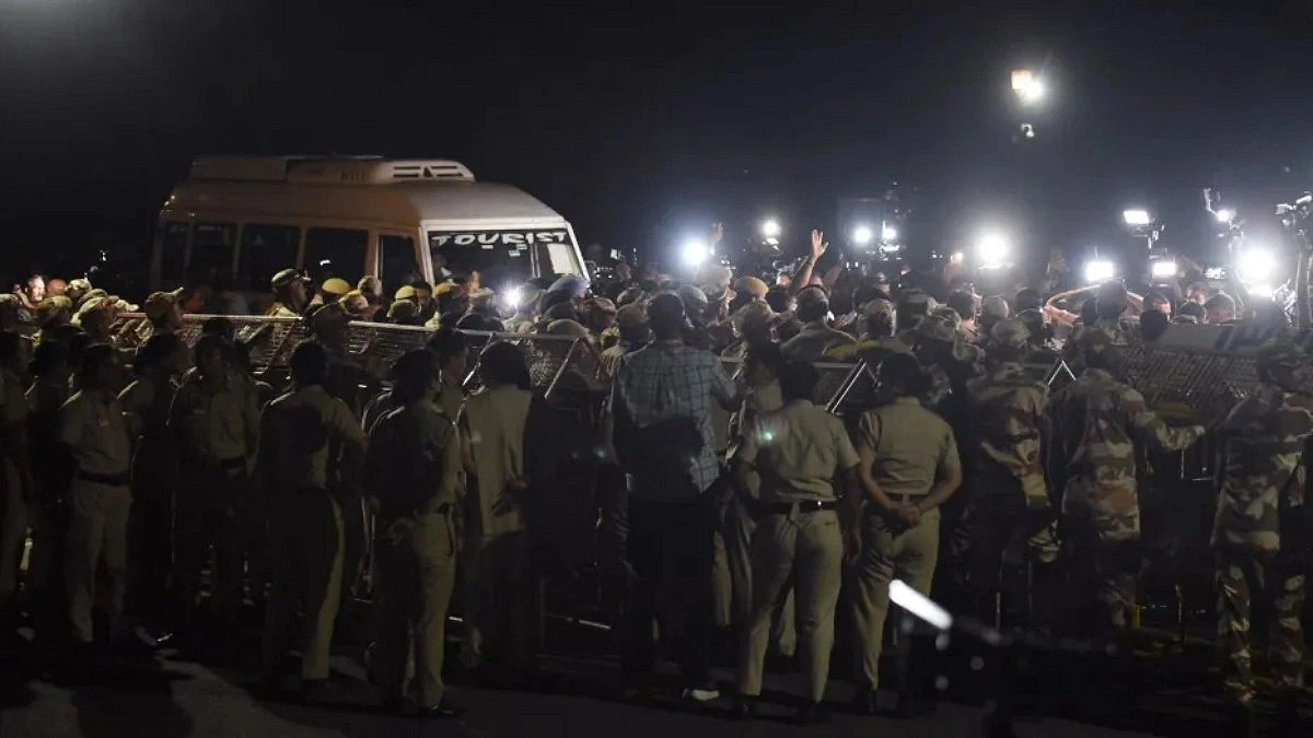 At least 1,000 detained during overnight crackdown ahead of Delhi protest