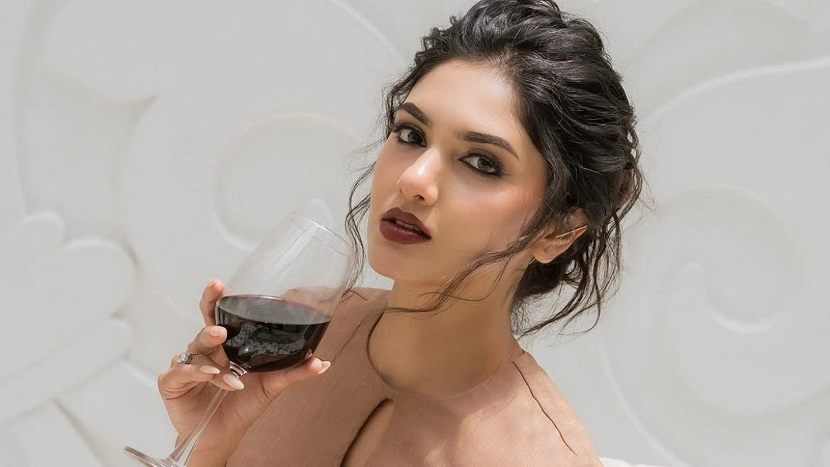 Actress recalls being asked if she had AIDS at start of relationship