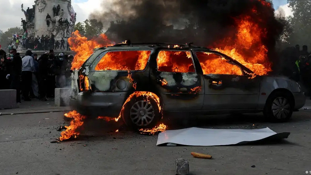 Macron urges calm as France counts cost of worst unrest in years