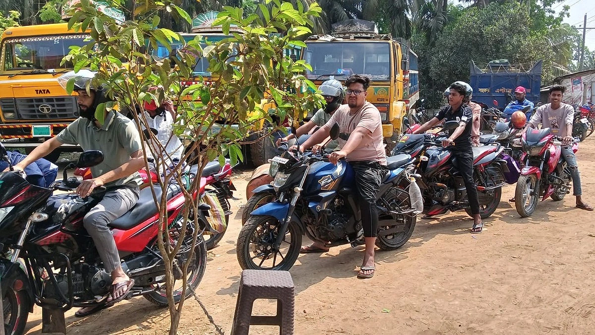 Motorcycles must also have front license plates or face legal action