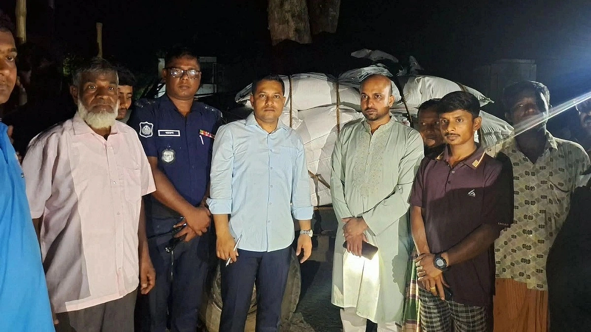 Mobile court seizes 120 bags of fertilizer in Naogaon