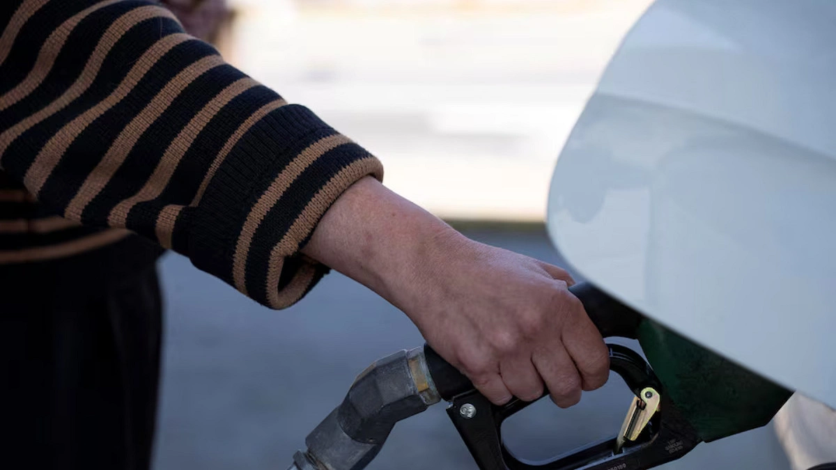 US consumer prices accelerate in September on costlier gasoline; core CPI firmer