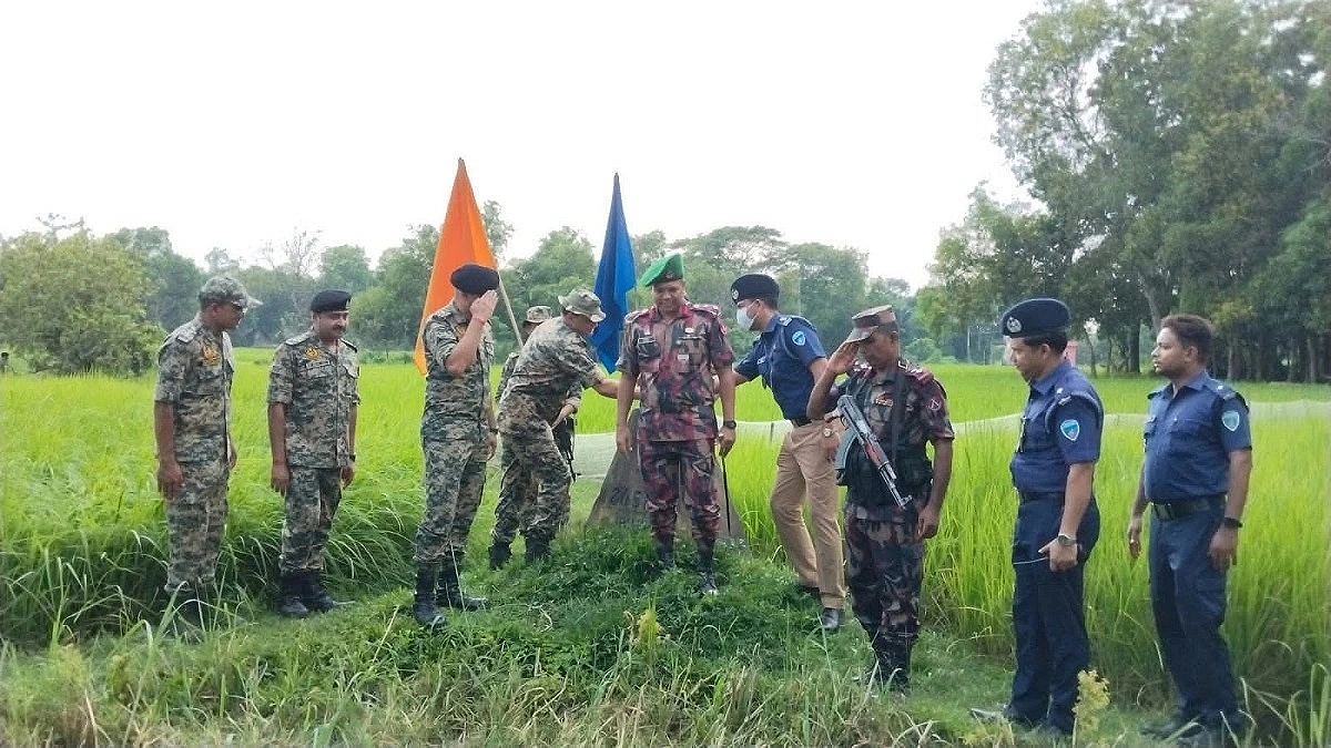 BSF returns two detained police officers after 15 hours